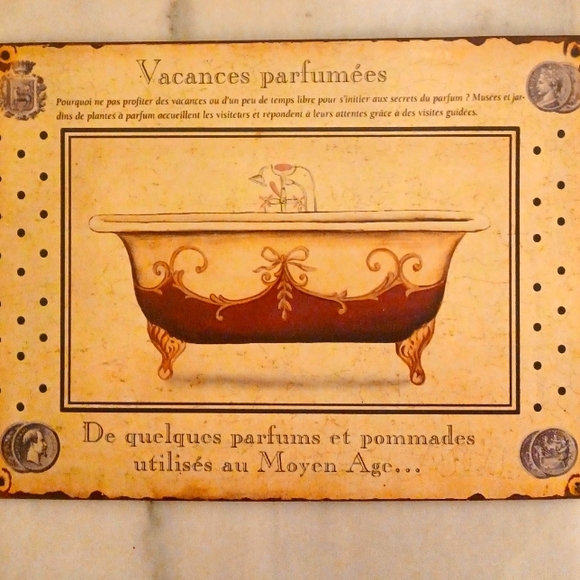 Vintage Vacances parfumees metal bathroom sign